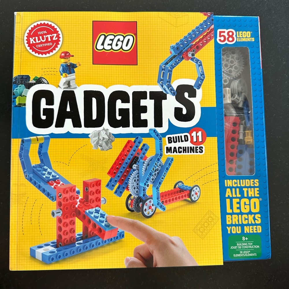 LEGO® Gadgets Klutz Book and Lego Set